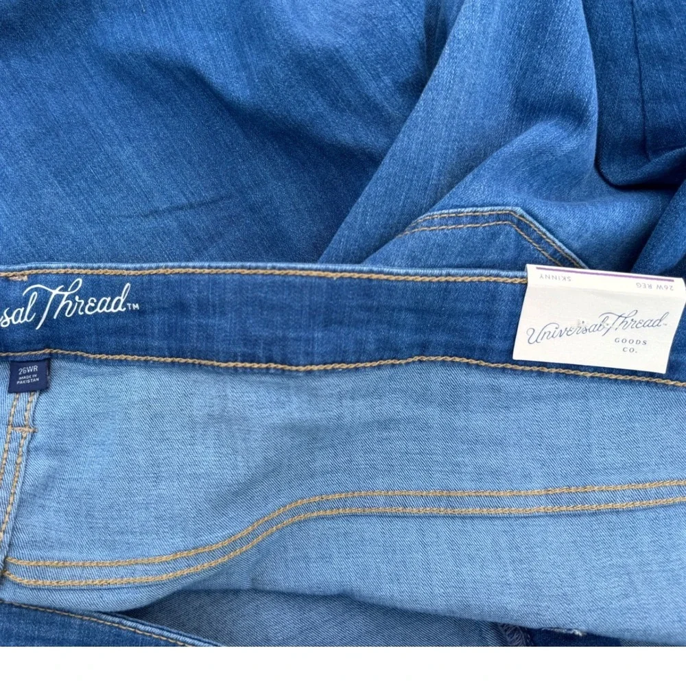 Universal Thread High Rise Skinny Jeans Blue 26WR Raw Hem Recycled Cotton Blend